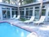 Lounge by the pool to the sound of the fountain